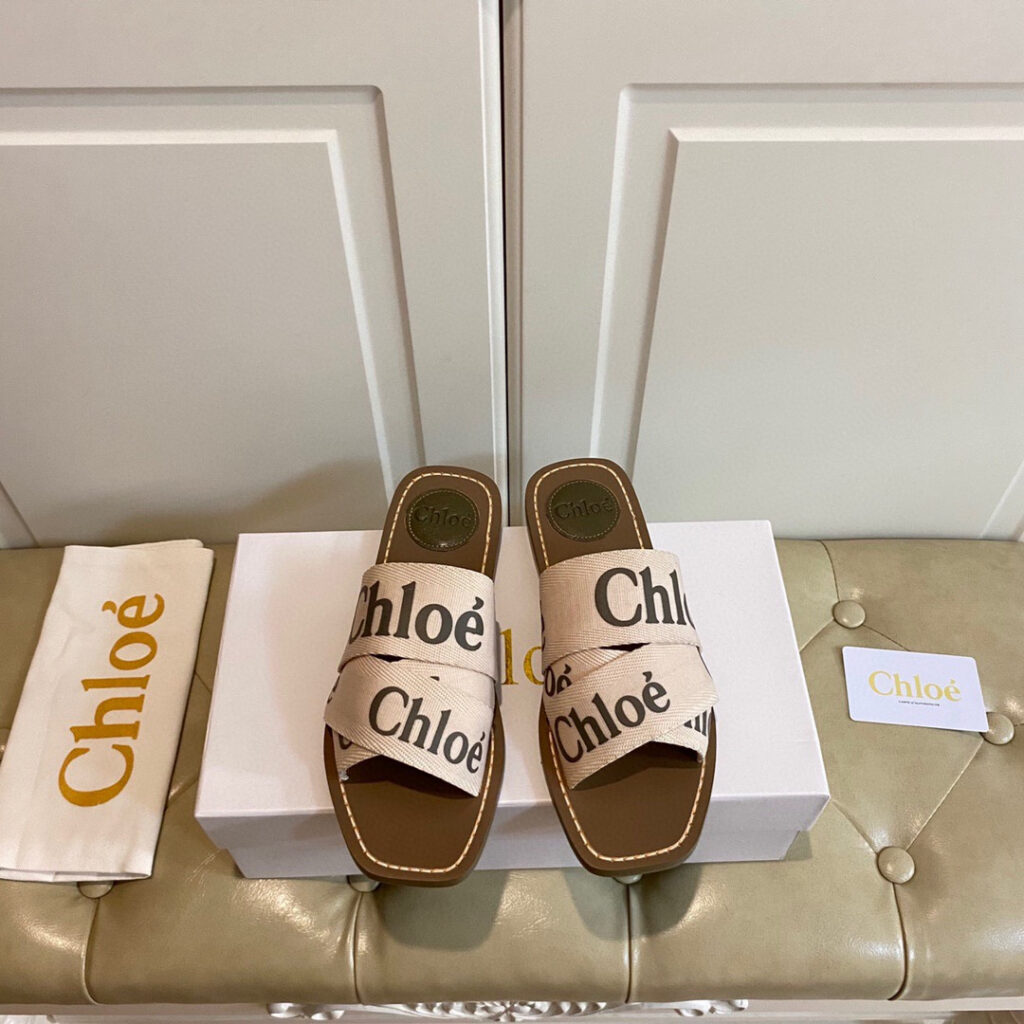 ChloÉ ChloÉ Woody Flat Mule Flats editorial product context 1