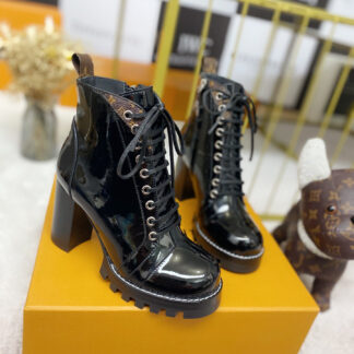 Ji*y Ch* scarlett-high boots 8.0cm