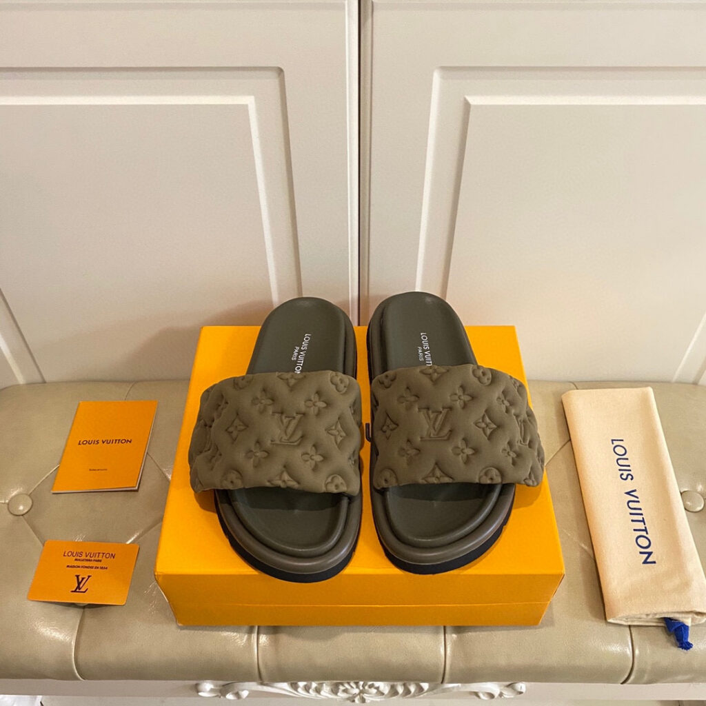 Louis Vuitton Pool Pillow Comfort Mule Piece editorial product context 1