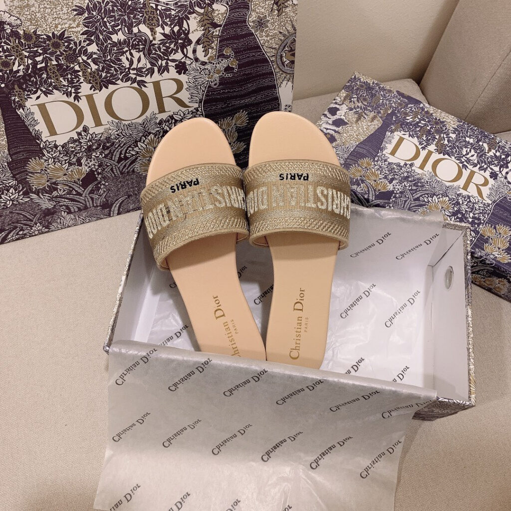 Dior DWAY SLIDES editorial product context 1