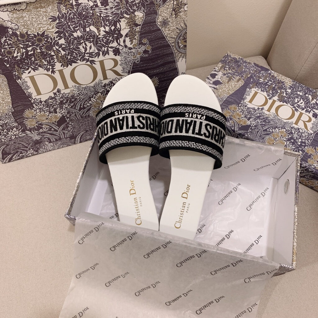 Dior DWAY SLIDES editorial product context 1