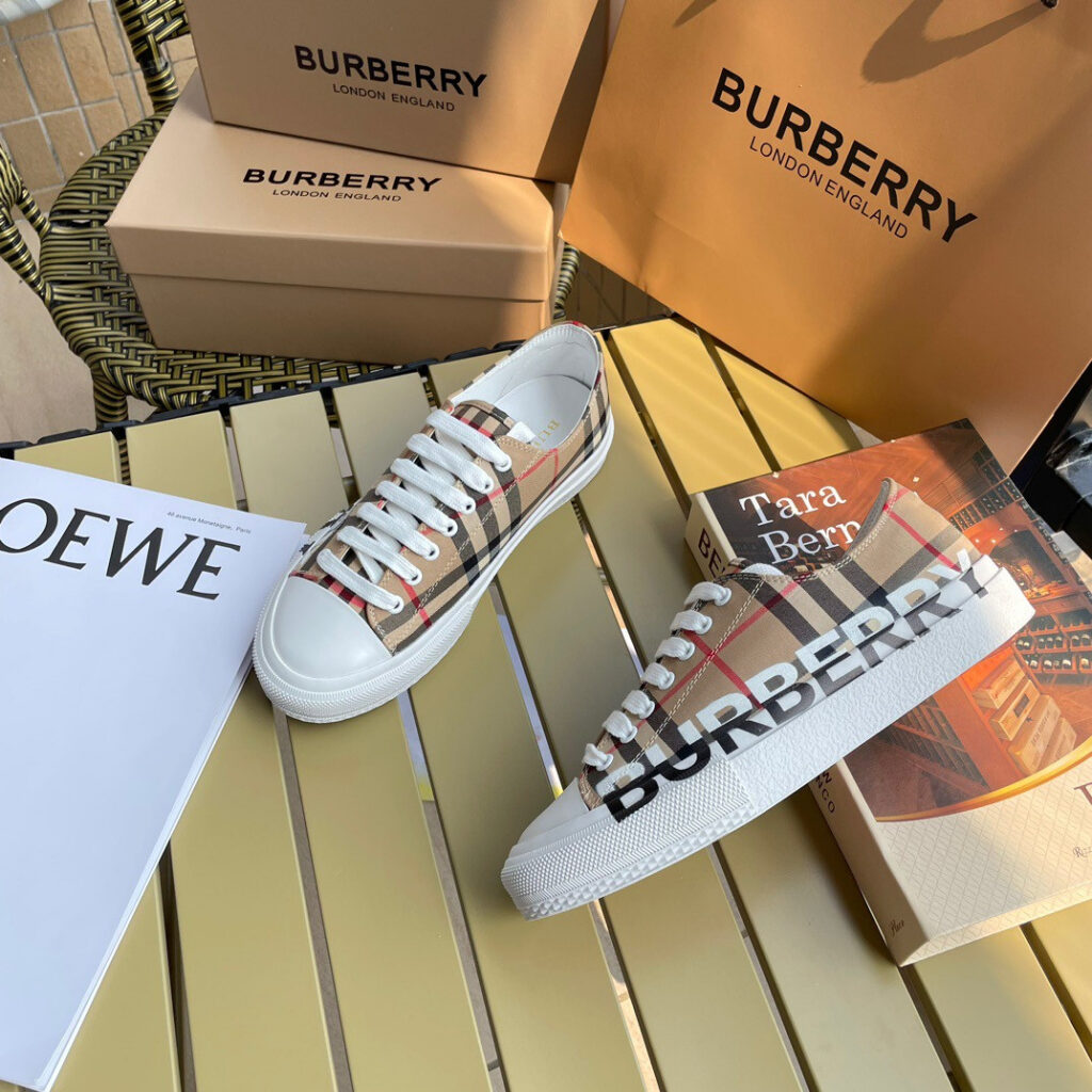 Burberry Vintage Sneakers editorial product context 1