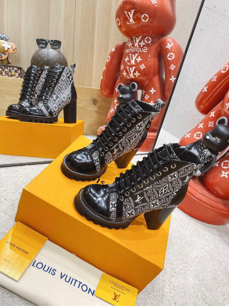 Louis Vuitton Star Trail Ankle Boots 8 cm editorial product context 1