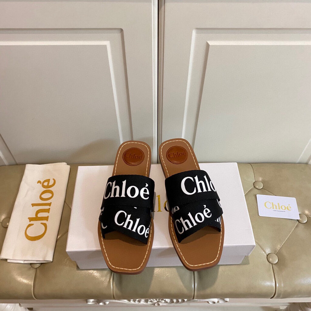 ChloÉ ChloÉ Woody Flat Mule Flats editorial product context 1