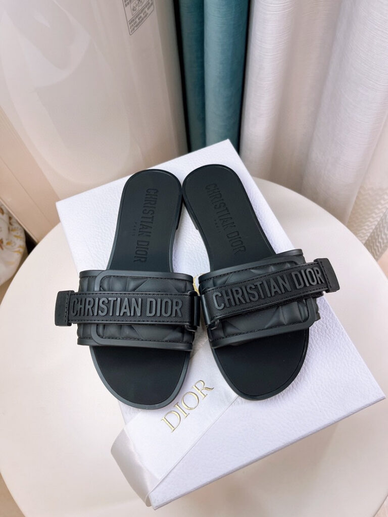 Dior Slides editorial product context 1