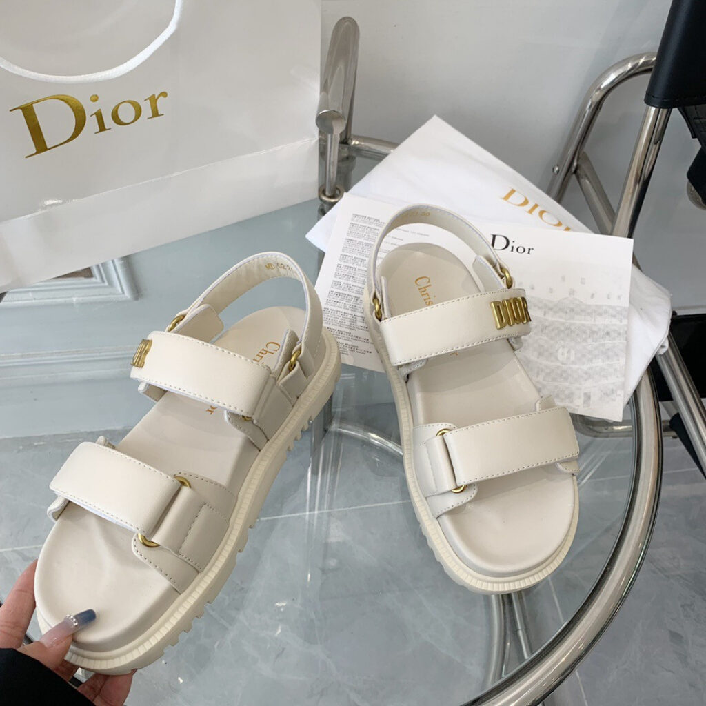 Diroact Sandals editorial product context 1
