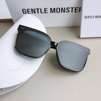 Gentle Monster Contemporary oversized featuring sleek black frame