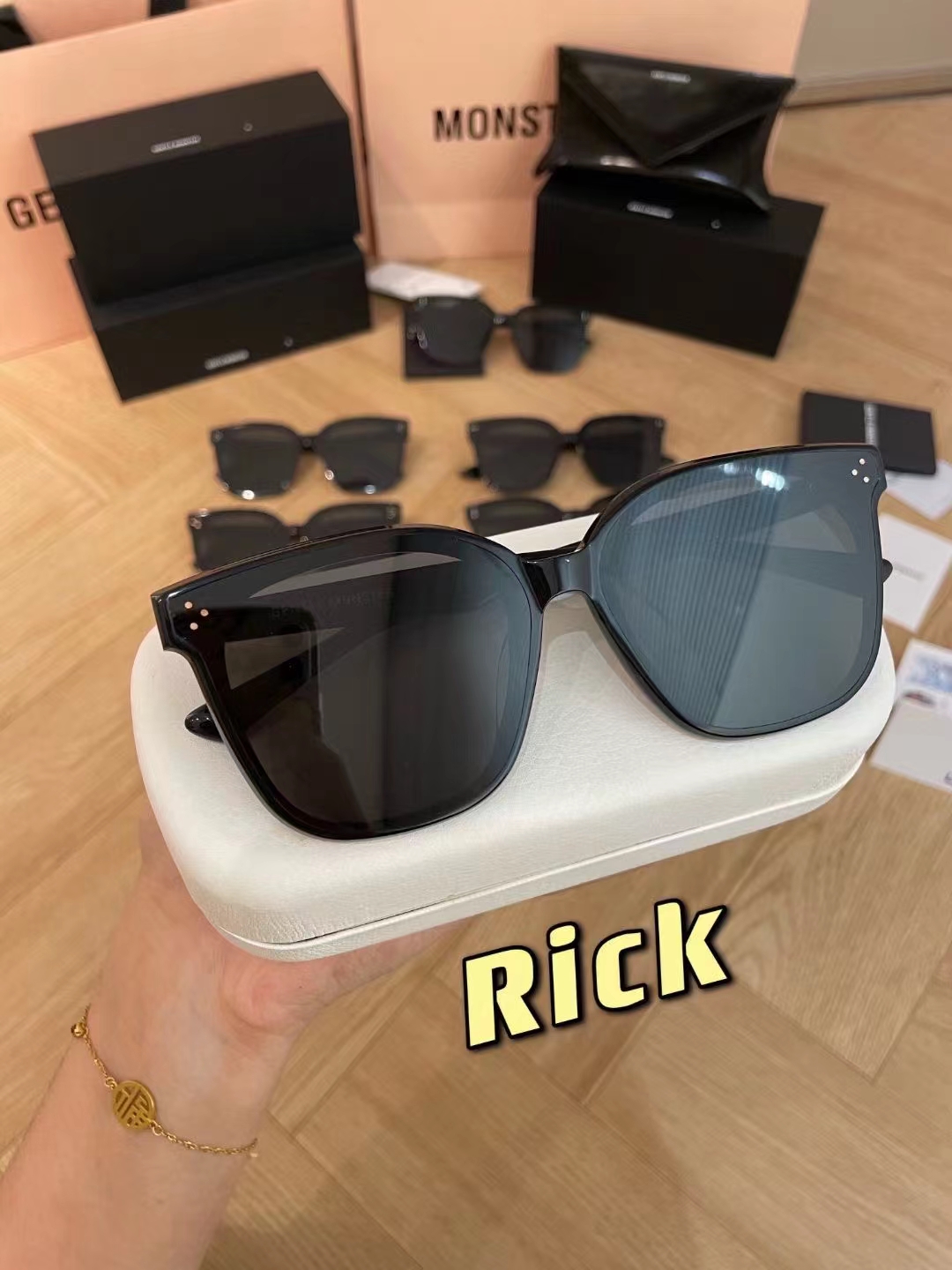 Luxury Designer Handbag HRNW - Premium Leather Shoulder Bag