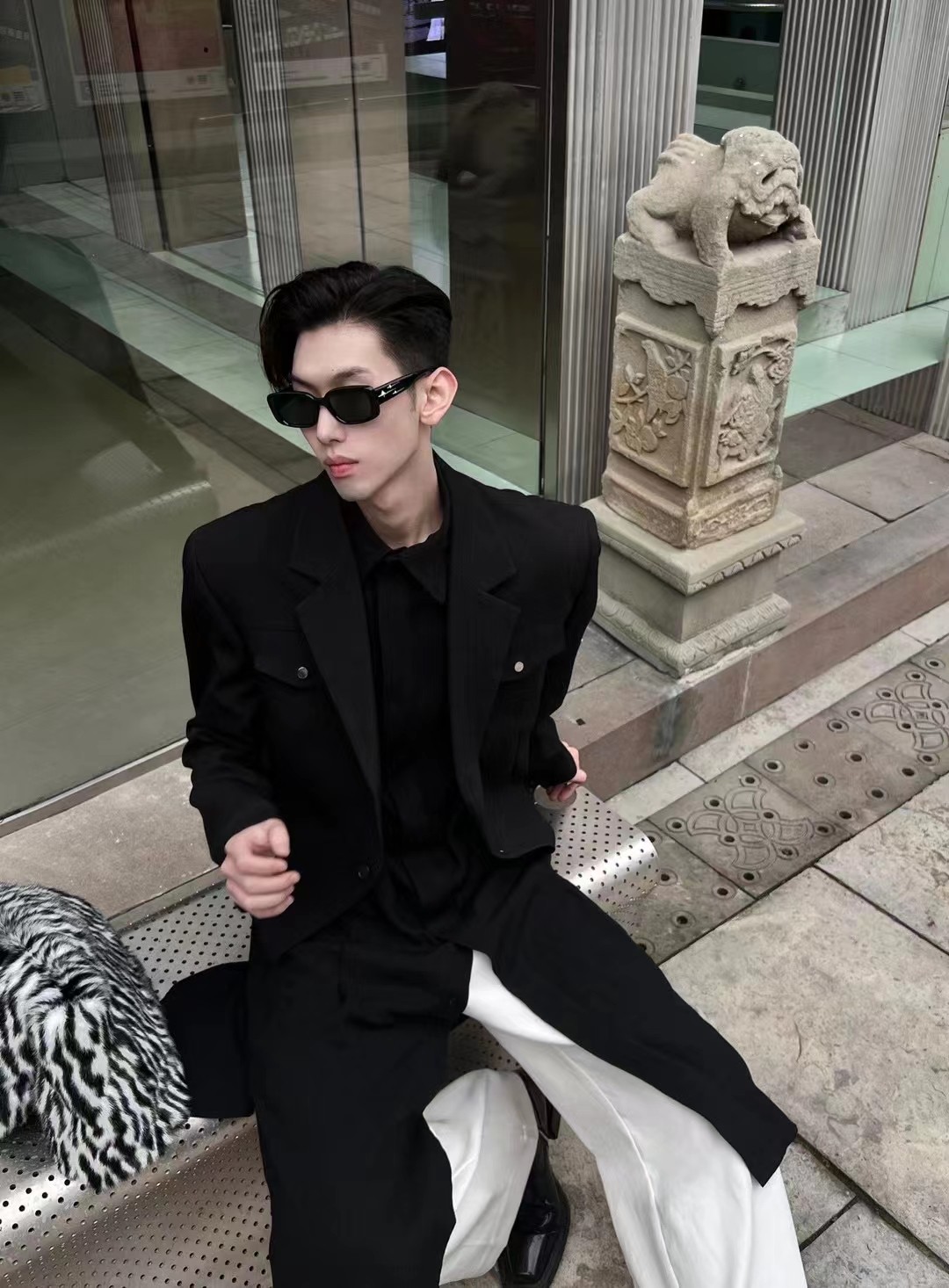 Premium Designer Handbag PE8G - Luxury Leather Crossbody Bag