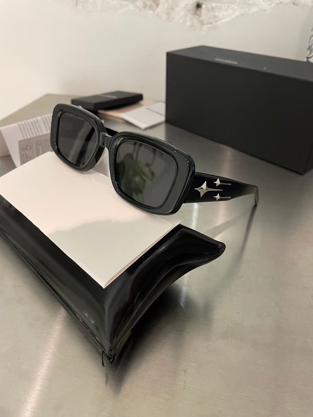 Premium Designer Handbag PE8G - Luxury Leather Crossbody Bag