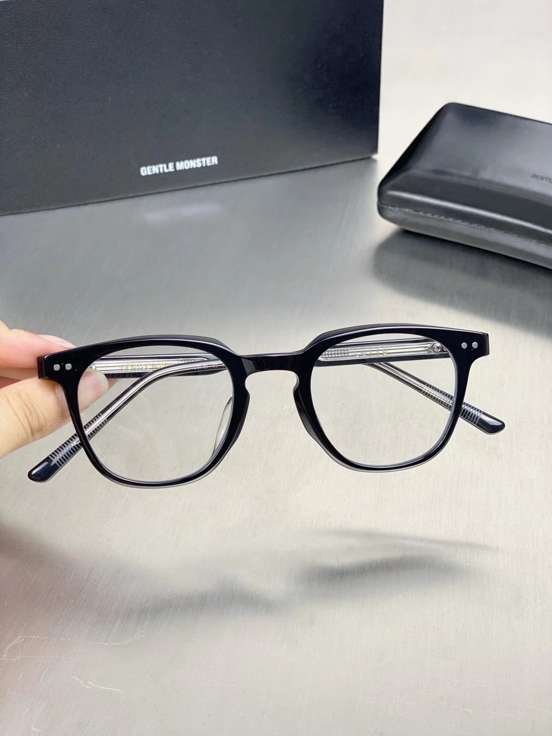 Gentle Monster Lutto Eyeglasses
