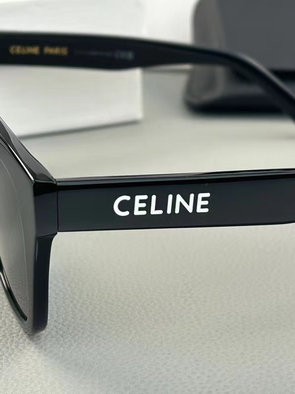 VVAS Luxury Designer Bag - Premium Leather Handbag Collection