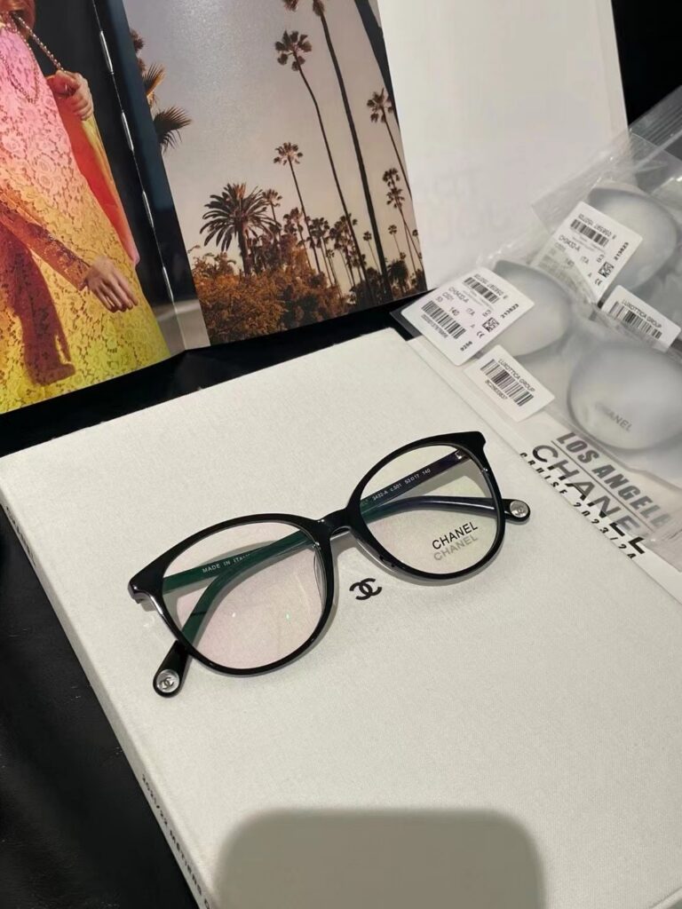Designer F63 Bag editorial product context 3