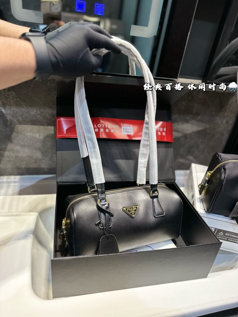 Prada P150p145 Pink Bag editorial product context 2