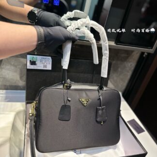 Prada p165 35 23 Shoulder Bag