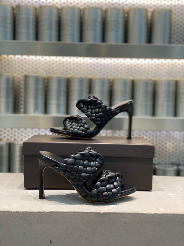 Bottega Veneta Curve Piece editorial product context 1
