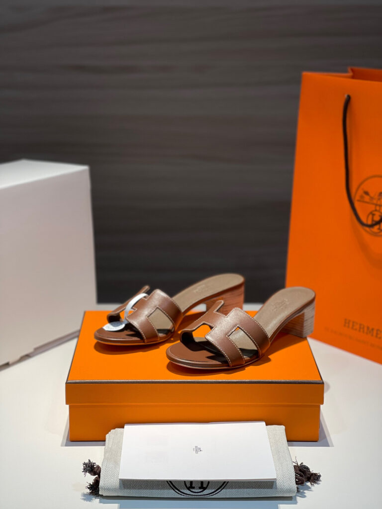 Hermes Oasis Sandal Sandals editorial product context 1