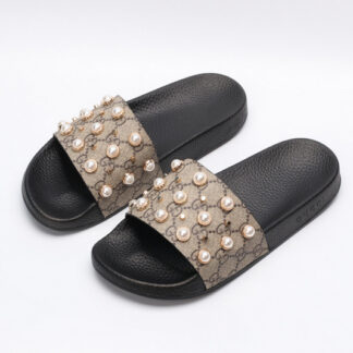 Gucci slippers