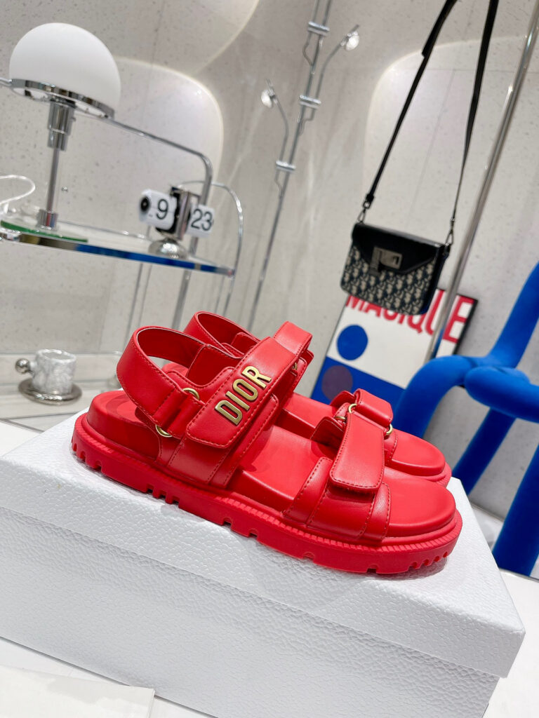 Diroact Sandals editorial product context 1