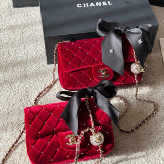 Chanel p225 p215 Arrival 18 Bag 18 cm