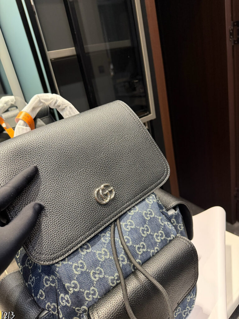 Gucci p165 28 18 Backpack editorial product context 3