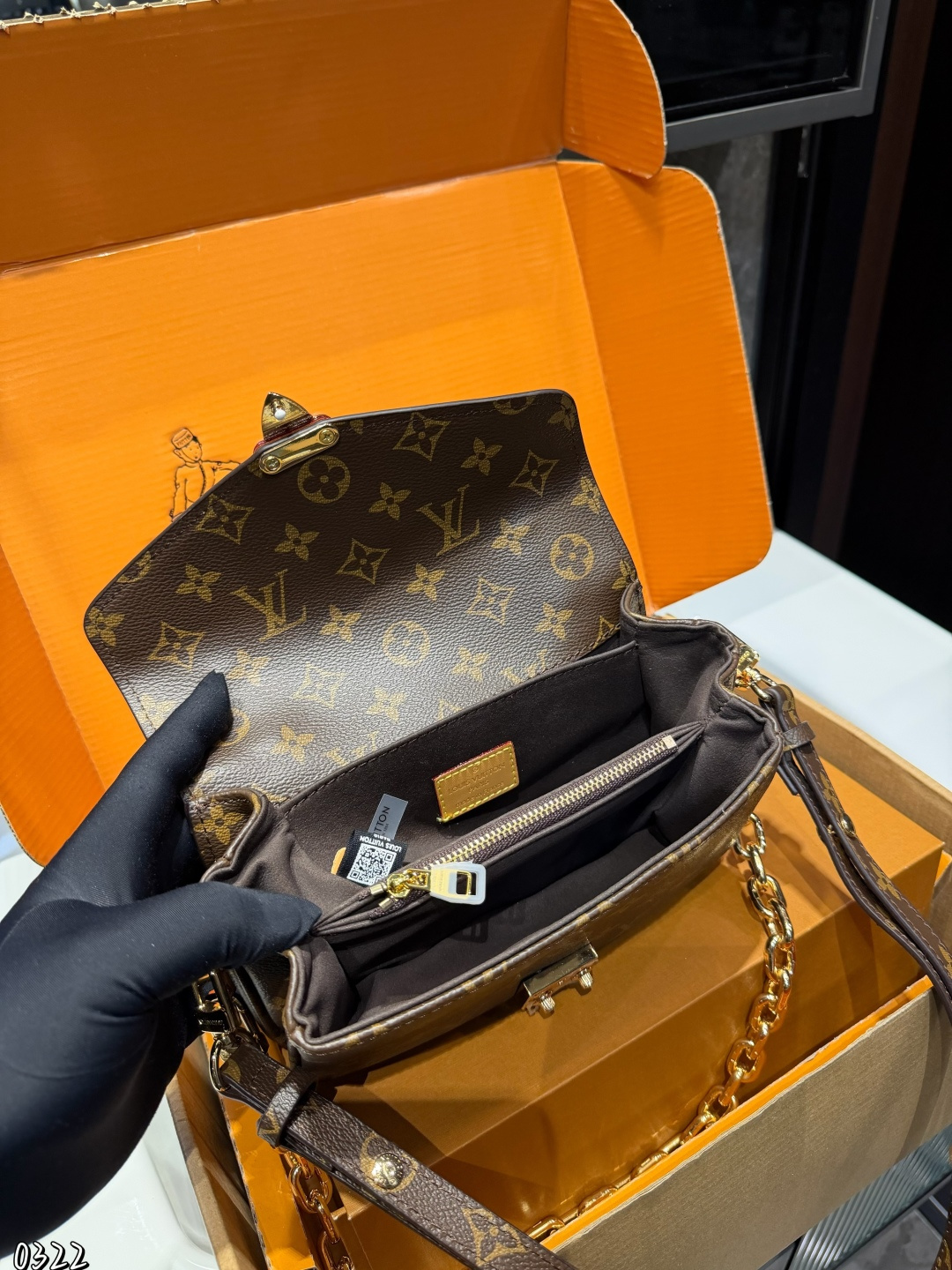 Louis Vuitton P180 METIS 20 15 Handbag