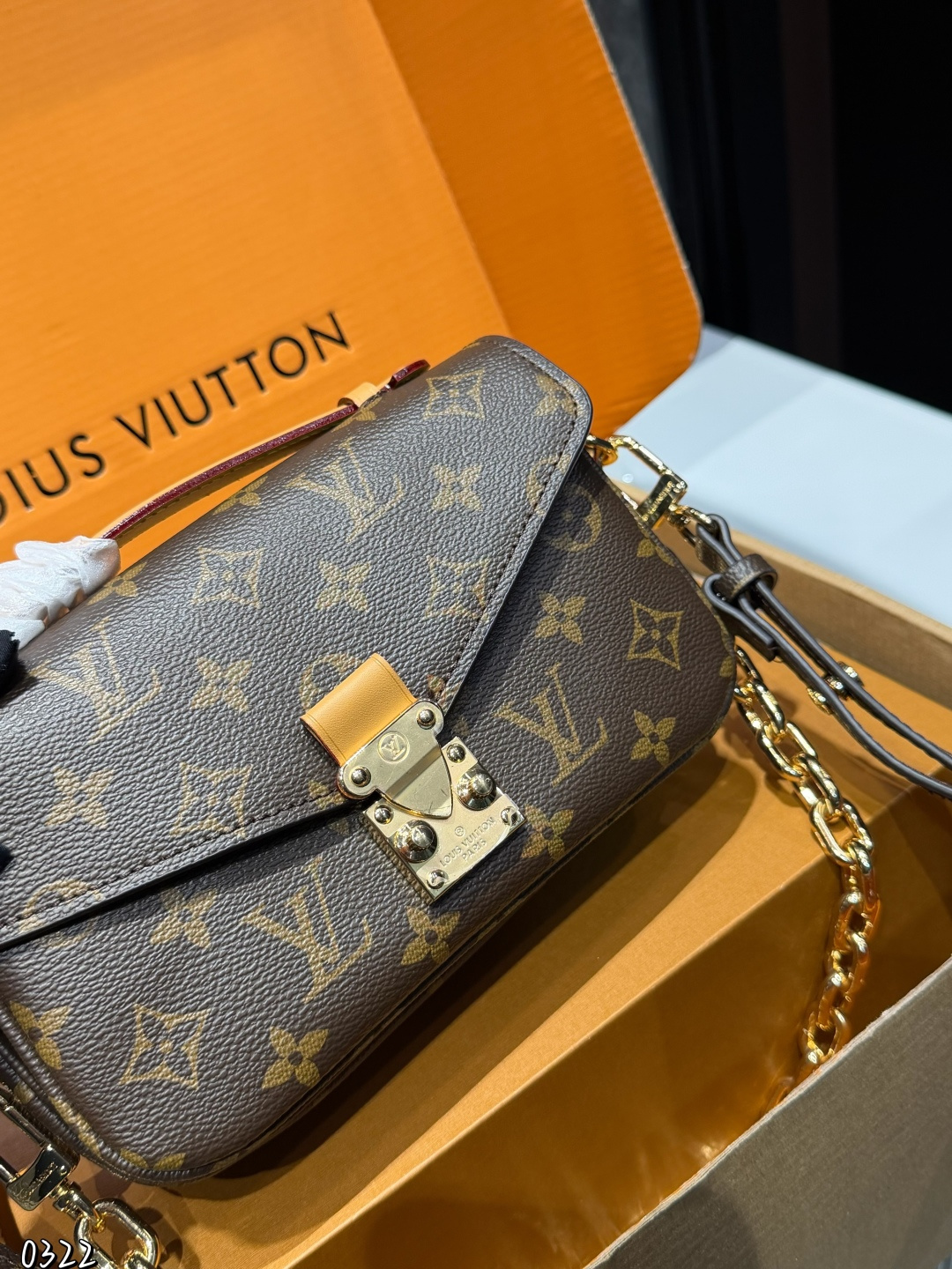 Louis Vuitton P180 METIS 20 15 Handbag