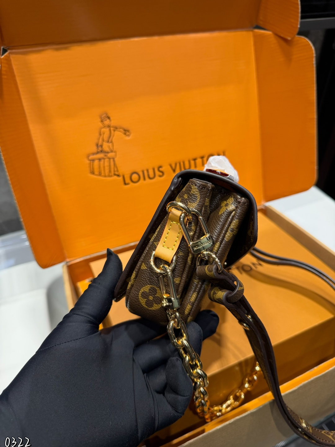 Louis Vuitton P180 METIS 20 15 Handbag