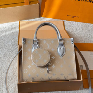 Louis Vuitton p135 Onthego VLL litton Logo Tote Bag