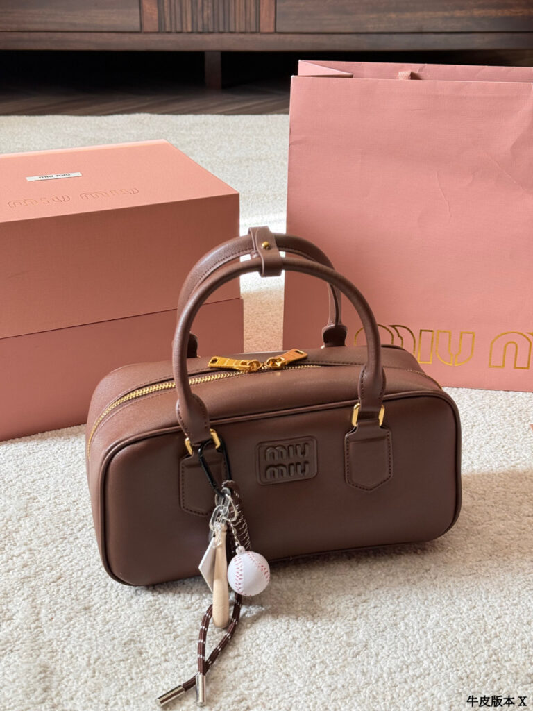 Miu Miu Small Leather Bag 16 cm editorial product context 2