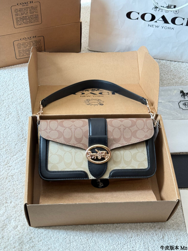 Coach Morgan Fashion Girl 26 Leather Bag 13 cm editorial product context 2