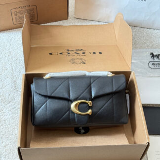Coach p185 Tabby 26 Logo CLogo Wallet