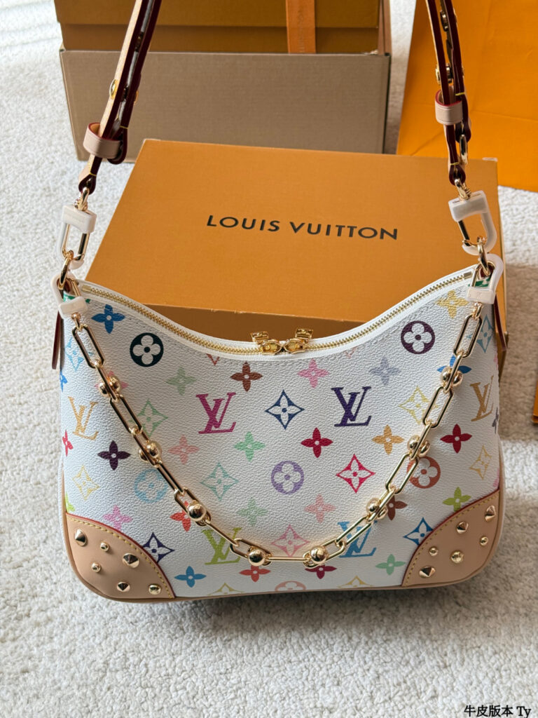 Louis Vuitton Boulogne Nice 27 Calfskin Leather Crossbody Bag 20 cm editorial product context 3