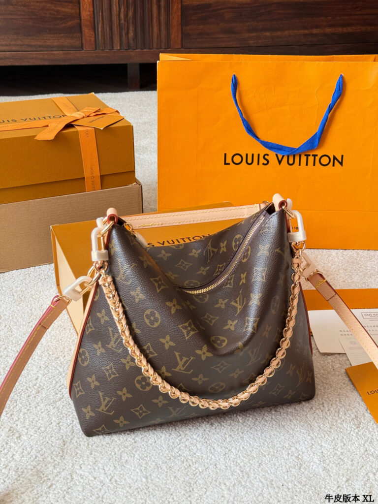 Louis Vuitton Multipass Calfskin Leather Crossbody Bag 25 cm editorial product context 2