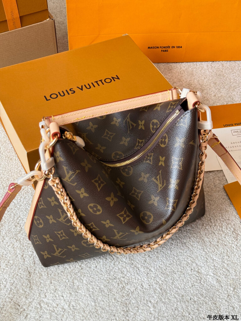 Louis Vuitton Multipass Calfskin Leather Crossbody Bag 25 cm editorial product context 3