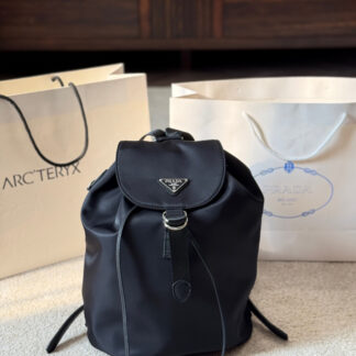 Prada p135 x33x15cm iPad OK Backpack