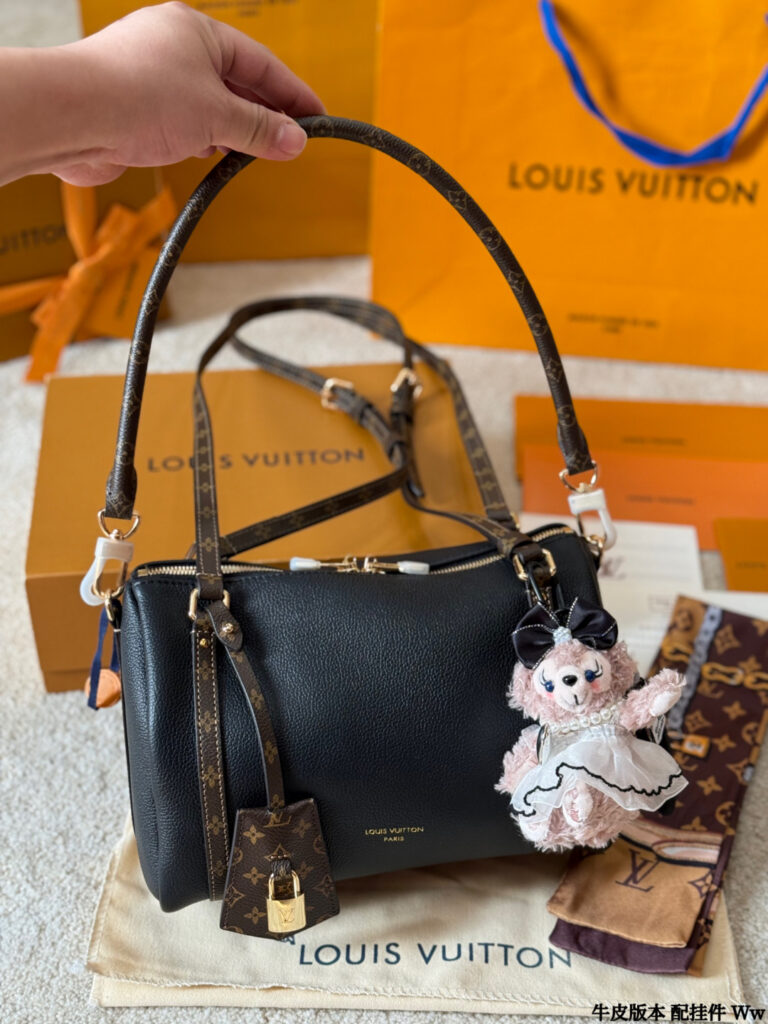 Louis Vuitton Express 25 Calfskin Leather Crossbody Bag 15 cm editorial product context 3