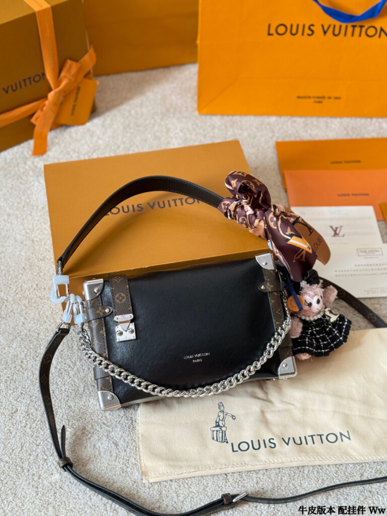 Louis Vuitton Side Trunk 24 Large Black Calfskin Leather Bag 17 cm editorial product context 2