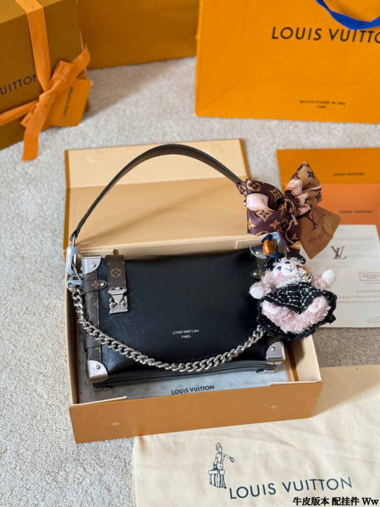 Louis Vuitton Side Trunk 24 Large Black Calfskin Leather Bag 17 cm editorial product context 1