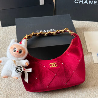 Chanel p215 Hobo CLogo x28x8cm Bag