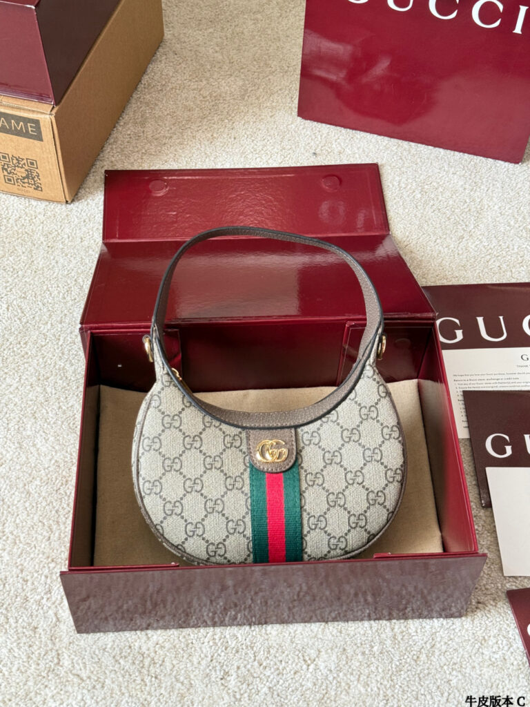 Gucci Ophidia Gg Ggsupreme 22 Black Calfskin Leather Card Holder 12 x 5 cm editorial product context 2