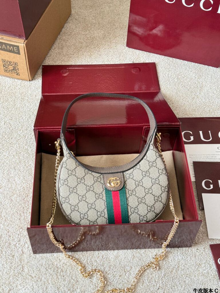 Gucci Ophidia Gg Ggsupreme 22 Black Calfskin Leather Card Holder 12 x 5 cm editorial product context 1