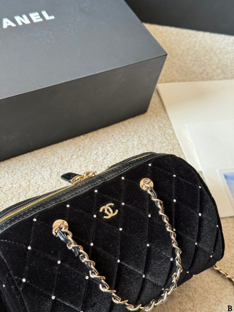 Chanel 19 Material Calfskin Leather Crossbody Bag 12 cm editorial product context 2