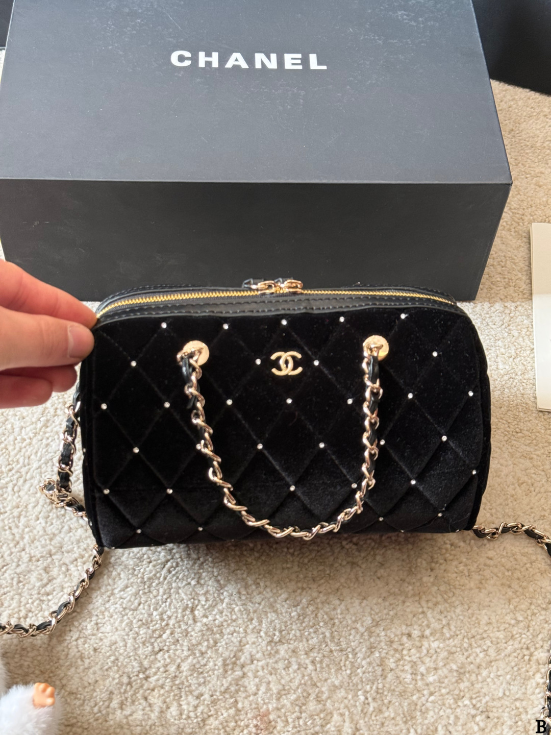 Chanel p235 19 Material Calfskin Crossbody Bag 12 cm