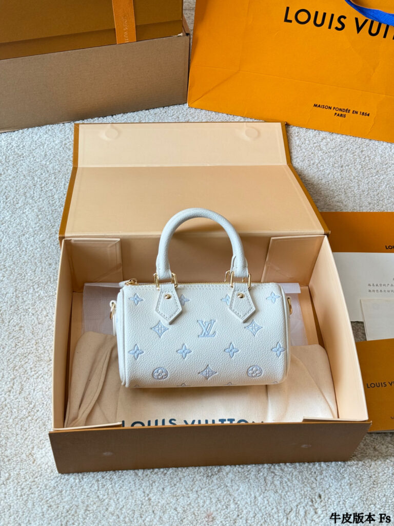 Louis Vuitton Nano Retiro White Leather Speedy Bag 16 cm editorial product context 2