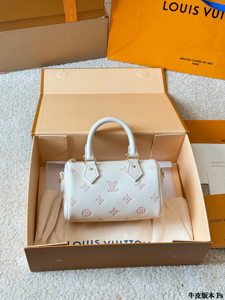 Louis Vuitton Nano Retiro White Leather Speedy Bag 16 cm editorial product context 1