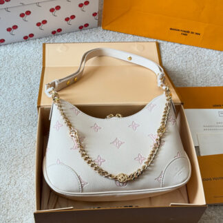 Louis Vuitton p150 Boulogne size nice 27 Crossbody Bag