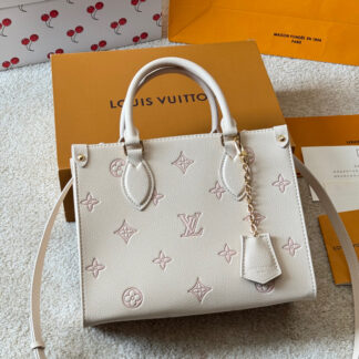 Louis Vuitton p175 Onthego VLL litton Logo Tote Bag