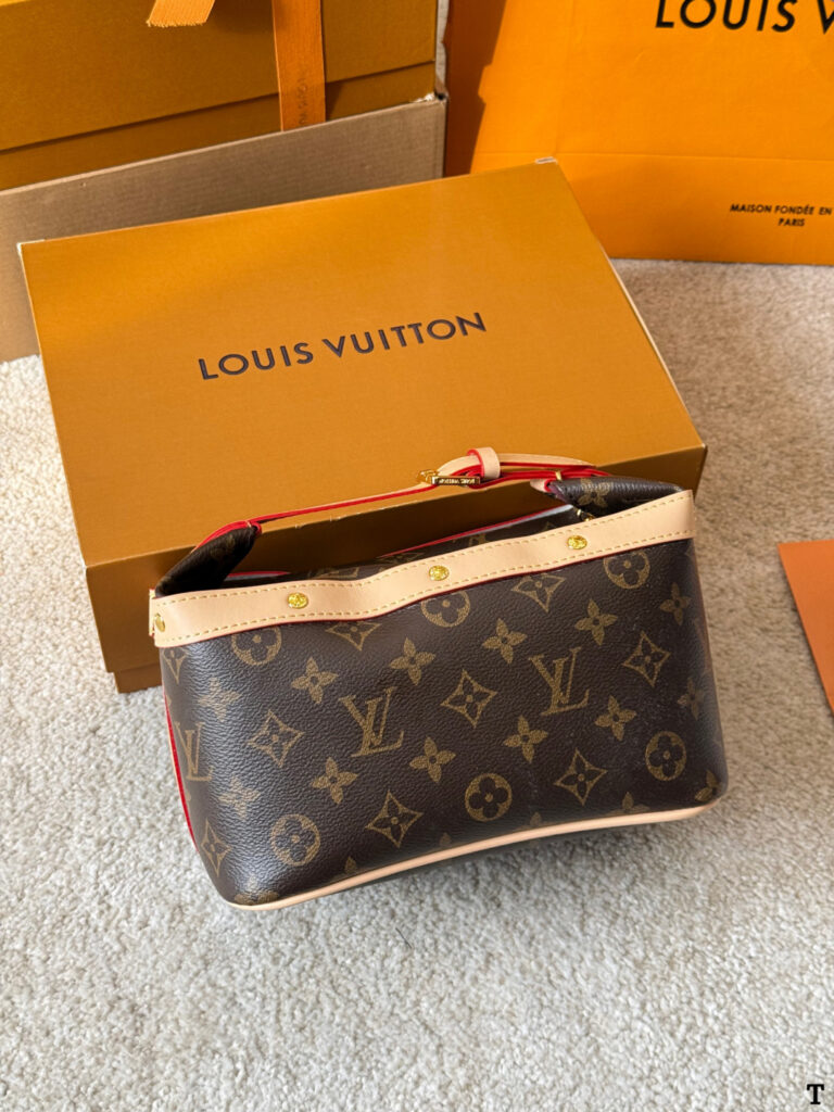 Louis Vuitton Monogram Cosmetic Case Gold Leather Handbag editorial product context 2