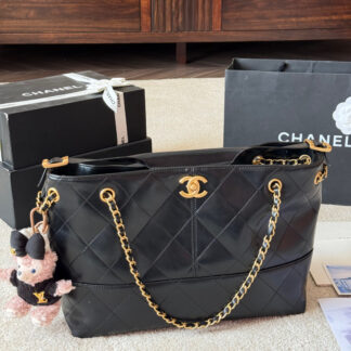 Chanel Tote Bag